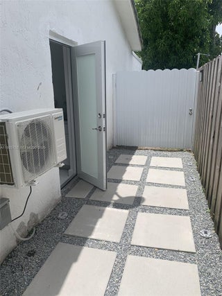 Photo of Listing #A11925752