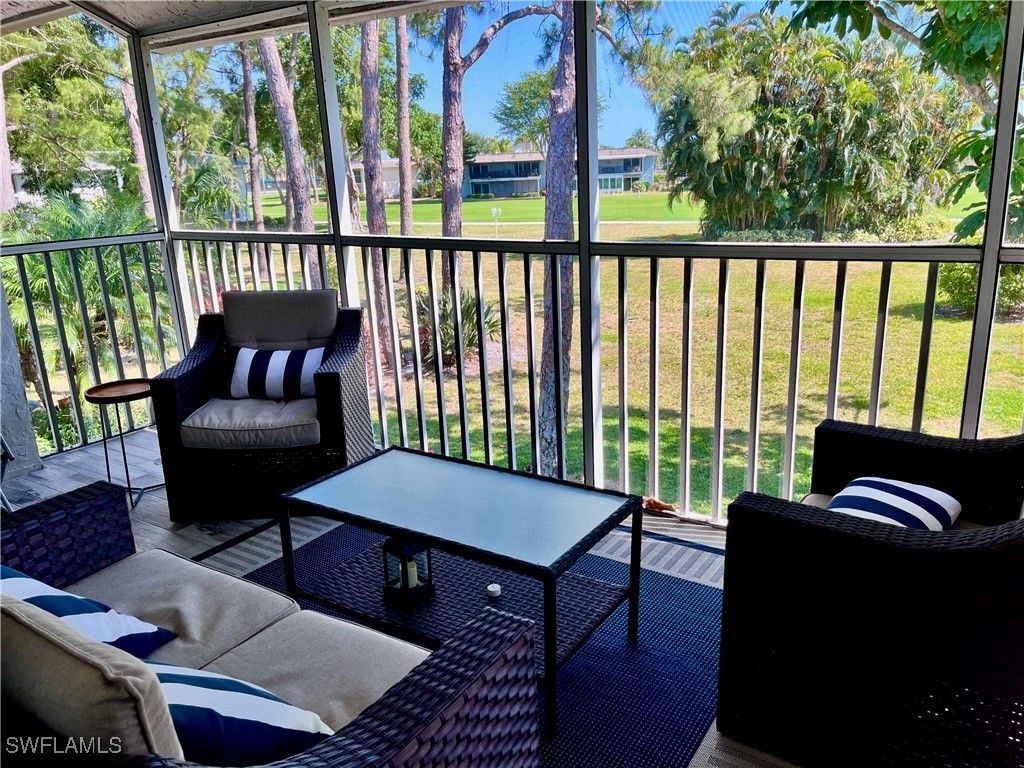 202 Peppermint Ln 2, Naples