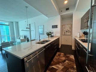 Photo of Listing #A11927919