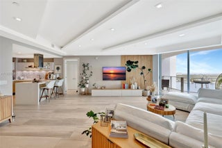 Photo of Listing #A11928140