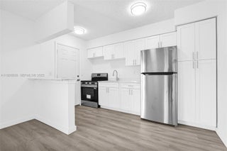 Photo of Listing #A11928038