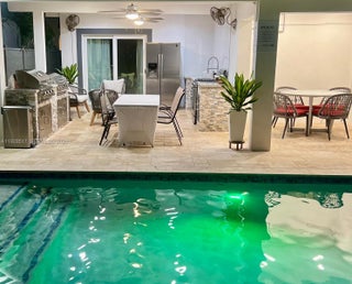 Photo of Listing #A11928517