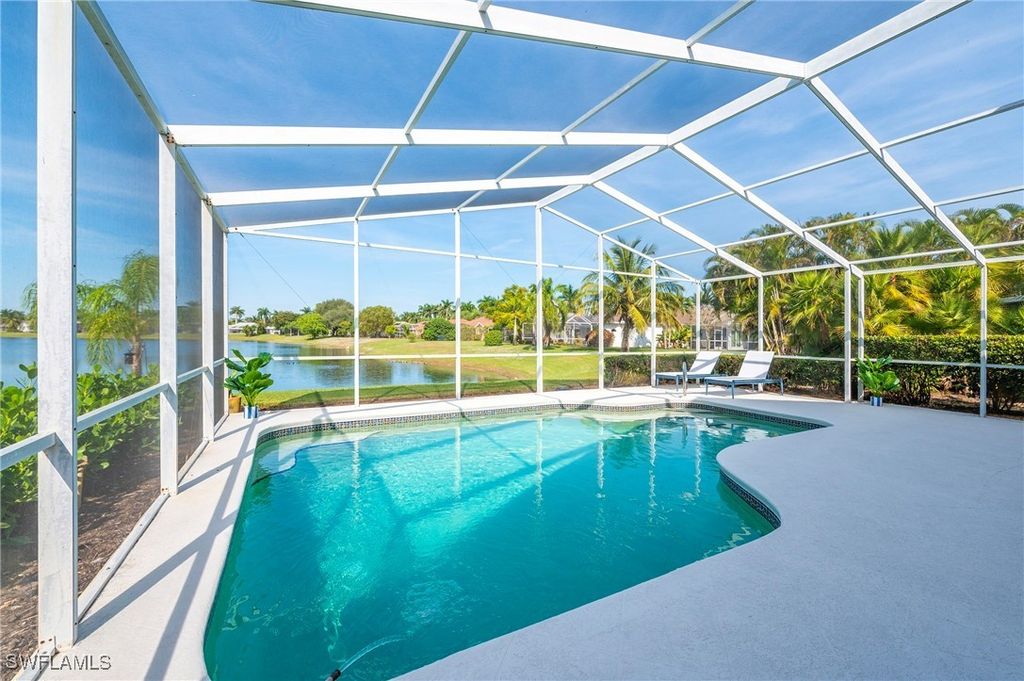 1526 Vintage Ln, Naples
