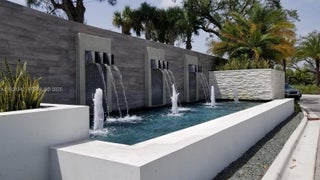 Photo of Listing #A11928342