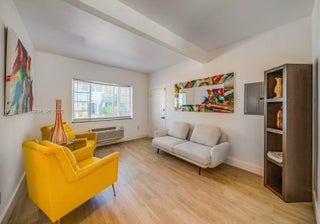 Photo of Listing #A11929118