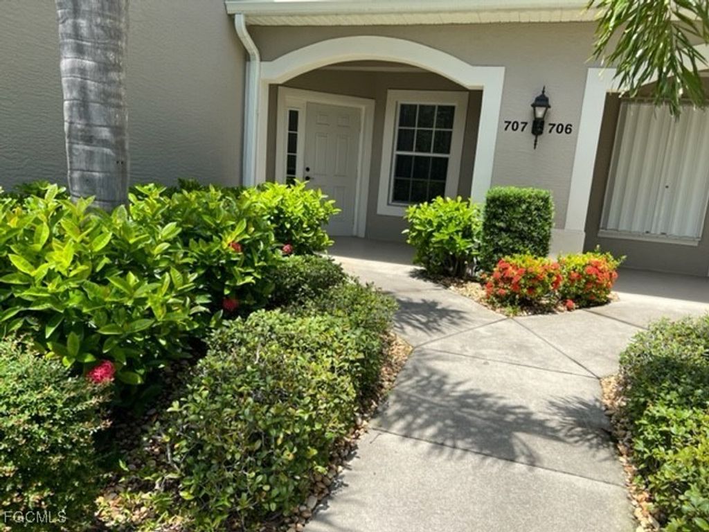 10130 Colonial Country Club Blvd 707, Fort Myers