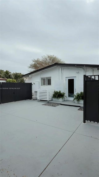 Photo of Listing #A11929340