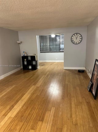 Photo of Listing #A11929668