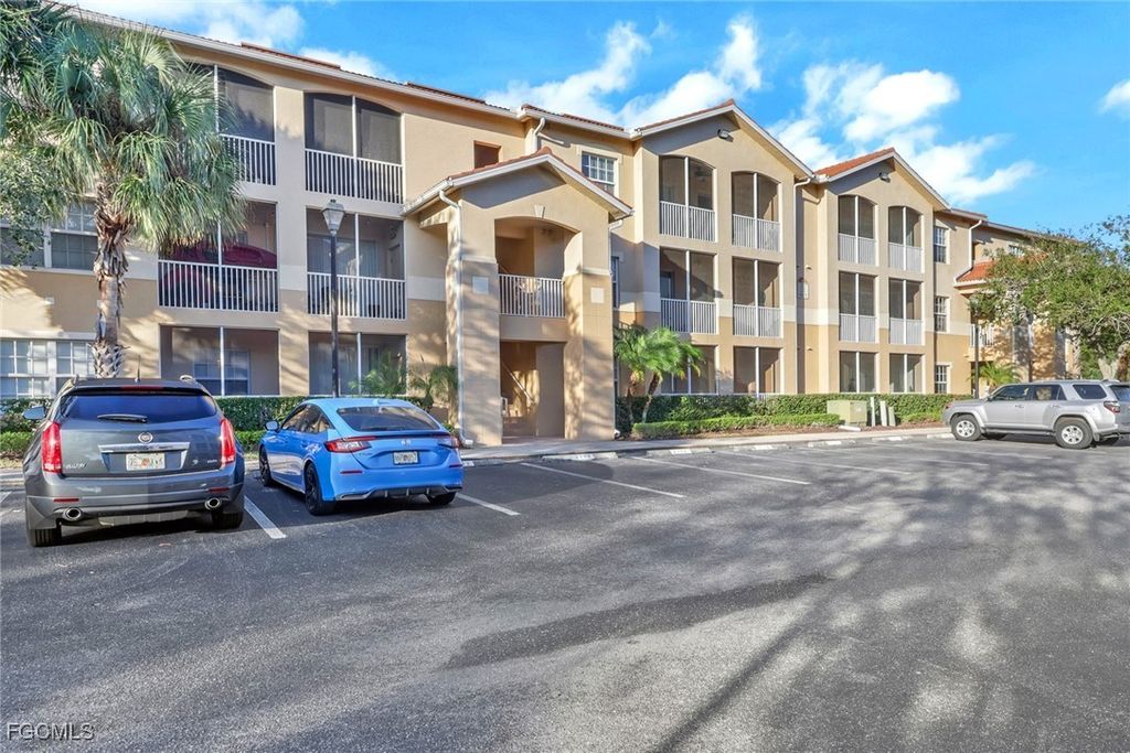 9025 Colby Dr 2111, Fort Myers
