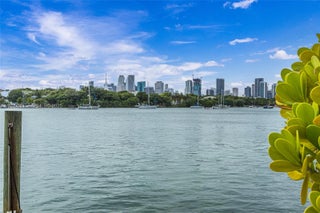 Photo of Listing #A11928021