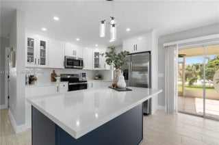 Photo of Listing #A11931375