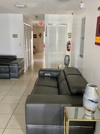 Photo of Listing #A11931028