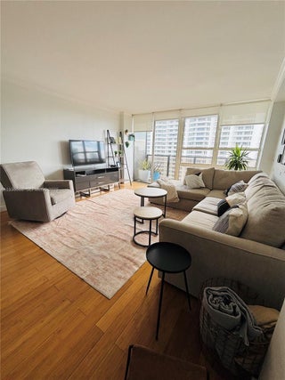 Photo of Listing #A11933588