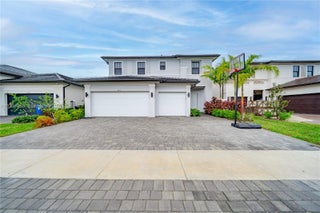 Photo of Listing #A11931263