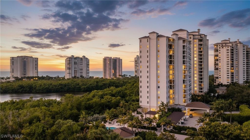 8990 Bay Colony Dr 1203, Naples
