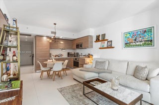 Photo of Listing #A11934672