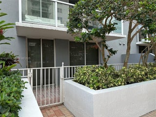 Photo of Listing #A11935533