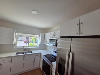 Photo of Listing #A11935558