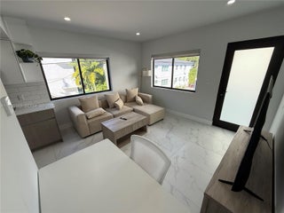 Photo of Listing #A11936113