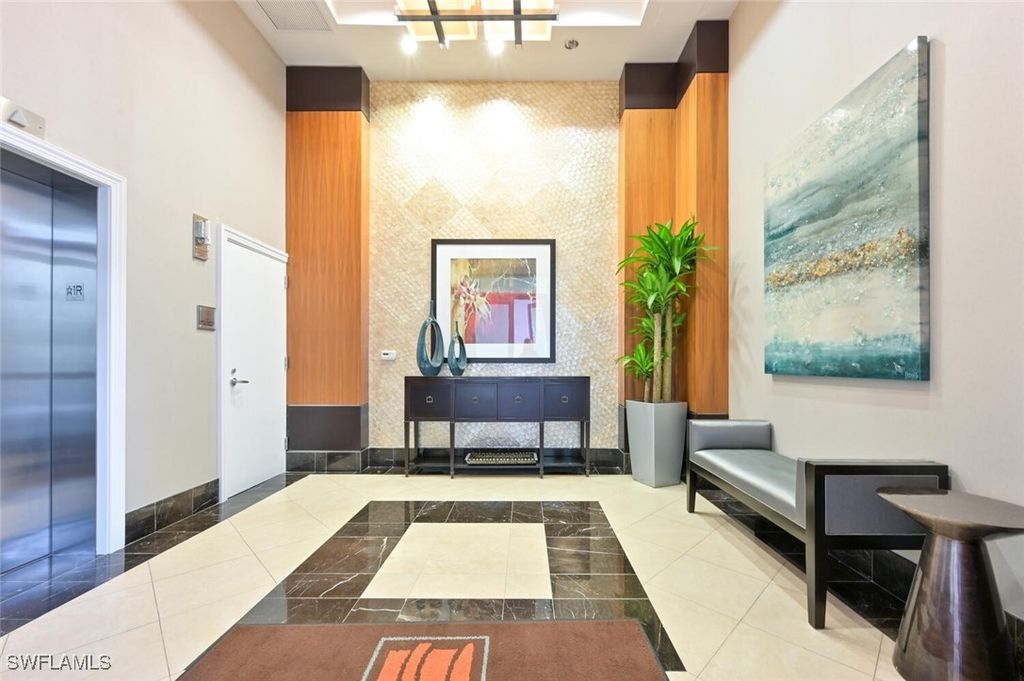 9115 Strada Pl 5211, Naples