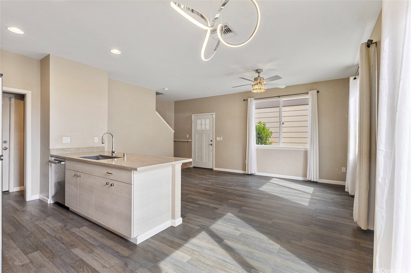 Photo of Listing #202528520