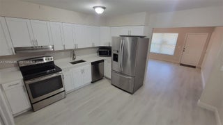 Photo of Listing #A11936480