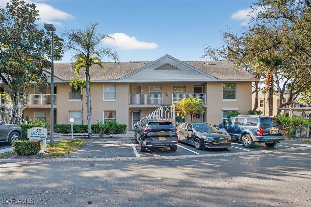 138 Pebble Shores Dr 103, Naples