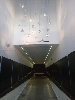 Photo of Listing #A11936662