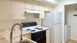 Photo of Listing #A11937710