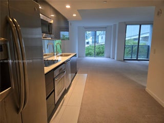 Photo of Listing #A11937958