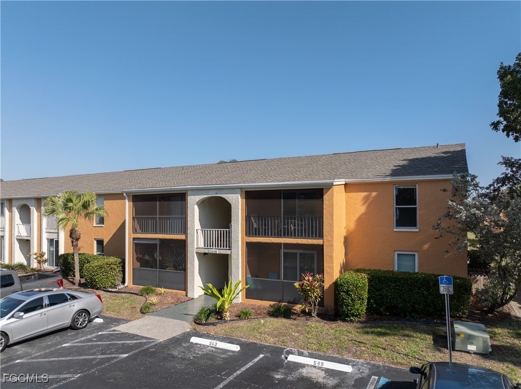 12658 Kenwood Ln D, Fort Myers