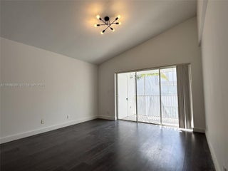 Photo of Listing #A11938699