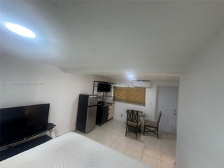 Photo of Listing #A11938422