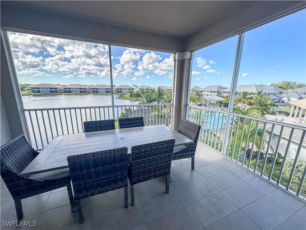 163 Indies Dr E 206, Naples