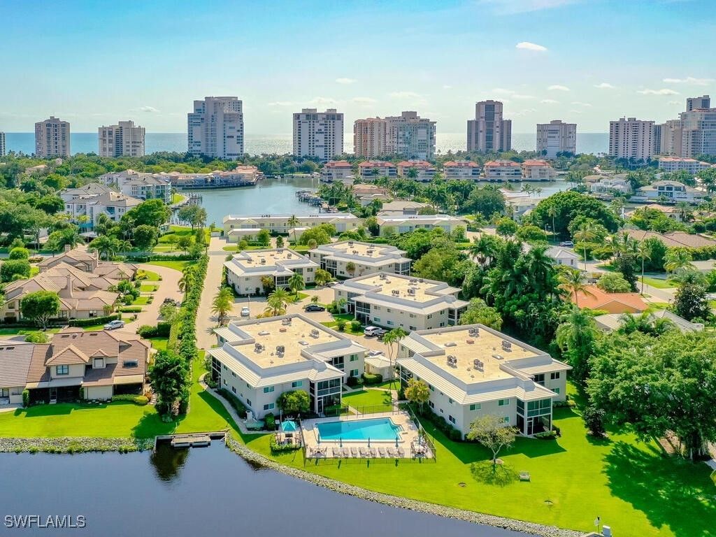4180 Crayton Rd E7, Naples