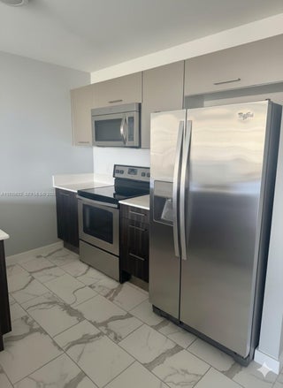 Photo of Listing #A11939683