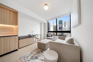 Photo of Listing #A11941139