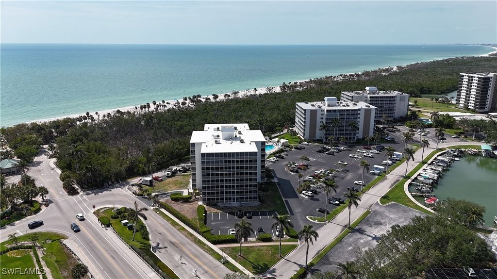 1 Bluebill Ave 412, Naples