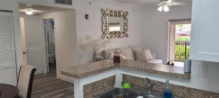 Photo of Listing #A11941931