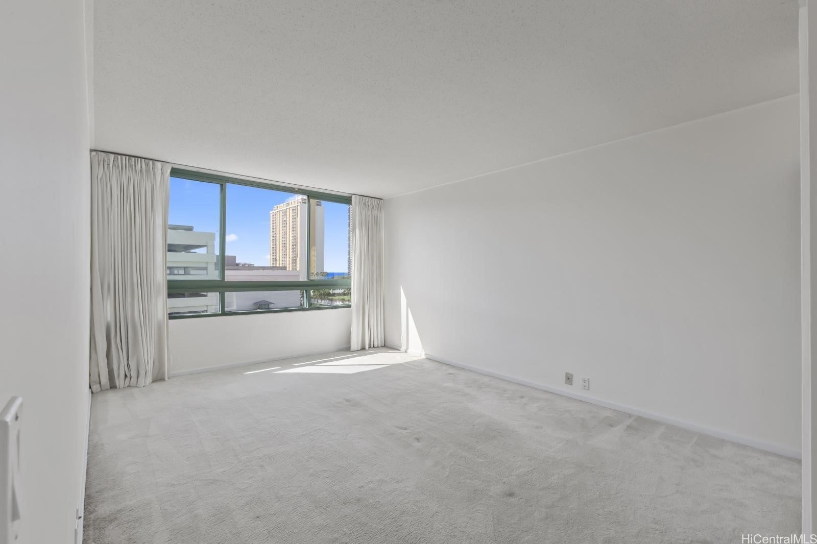 Photo of Listing #202600488