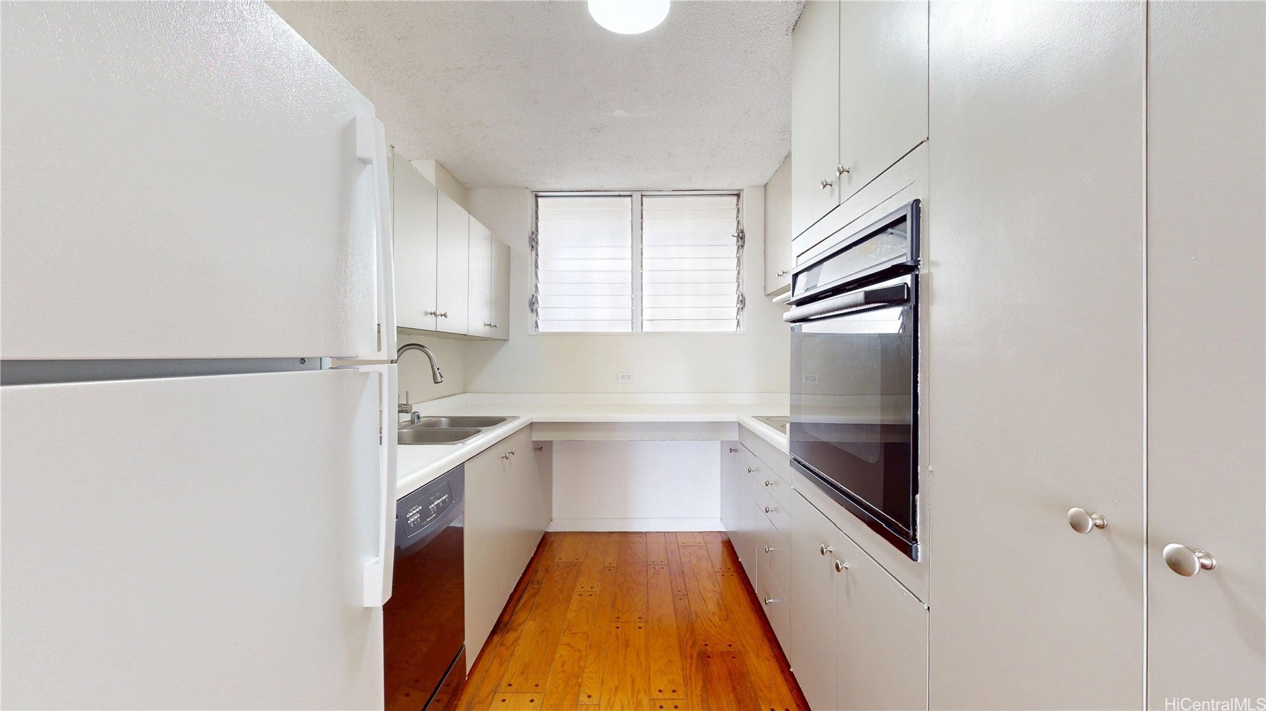 Photo of Listing #202600516