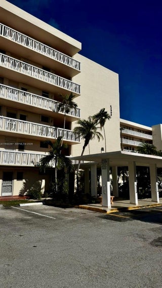 Photo of Listing #A11942267