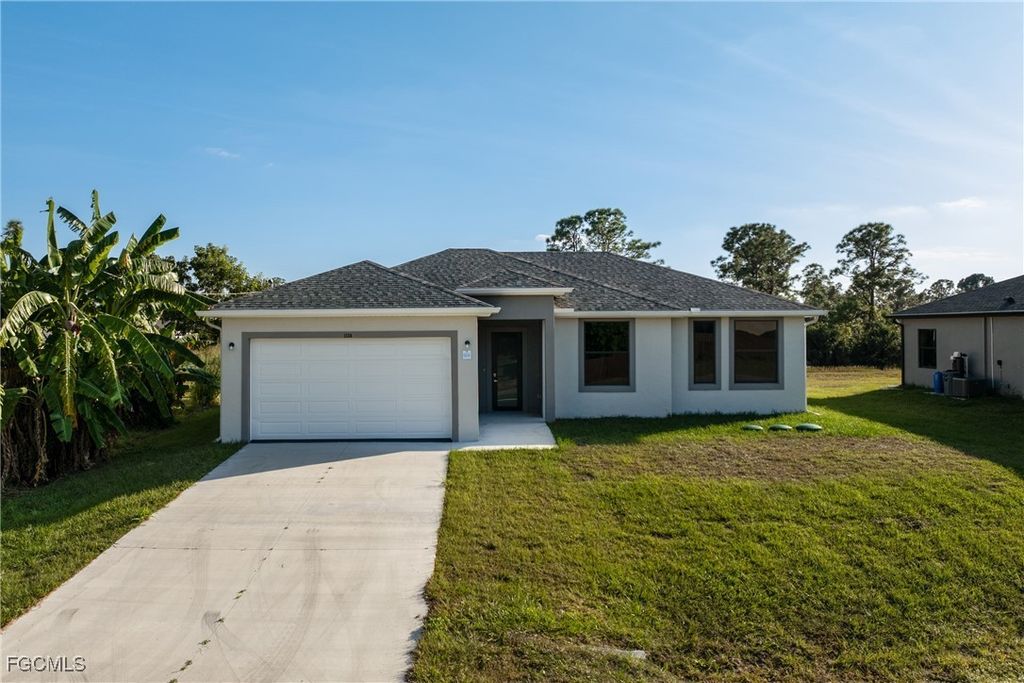 1134 Cumming St E, Lehigh Acres