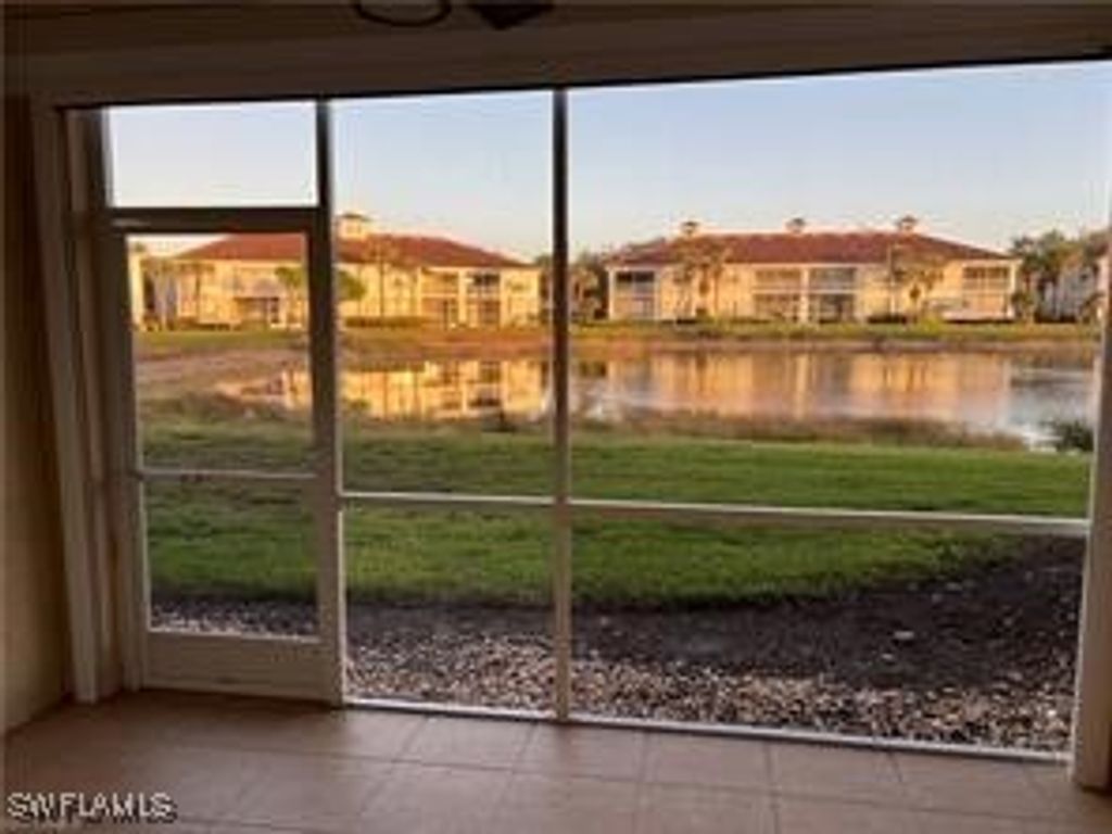 3035 Horizon Ln 2203, Naples