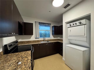 Photo of Listing #A11944365