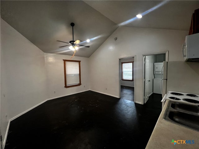 41170 Fm 3159 303, Canyon Lake