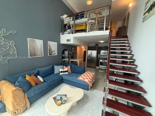 Photo of Listing #A11946866