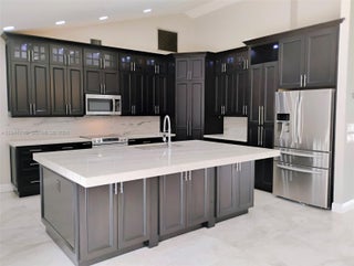 Photo of Listing #A11944716