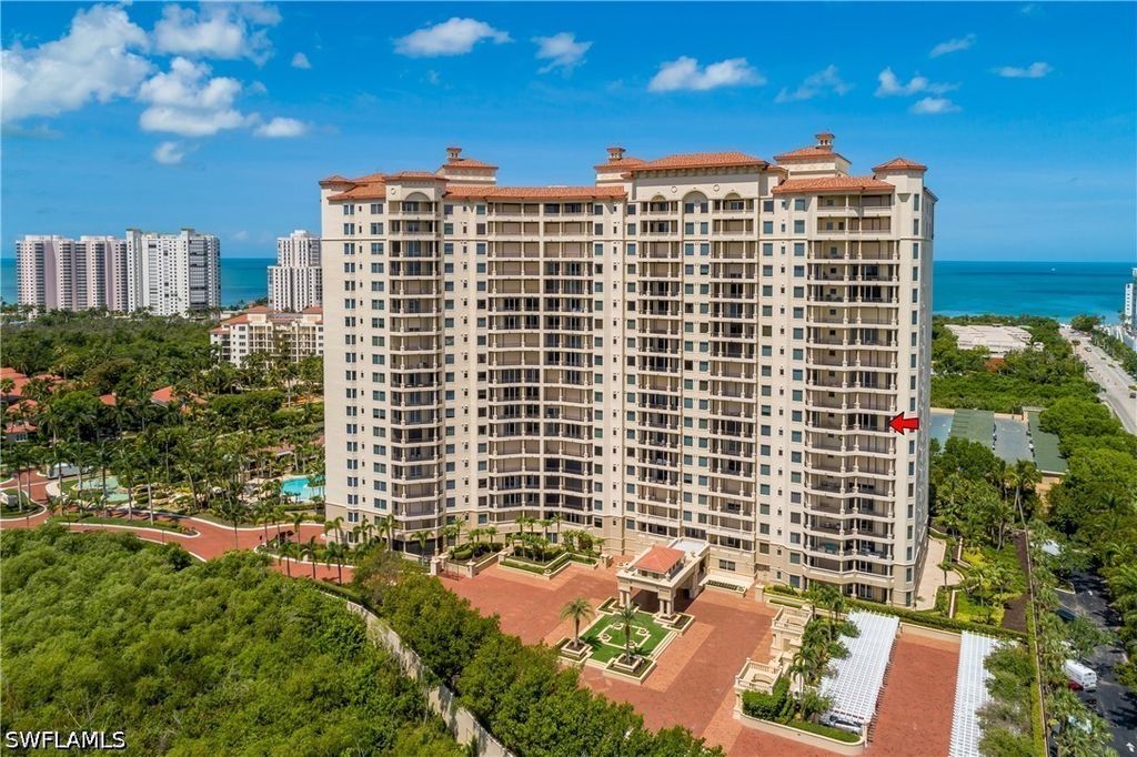 8787 Bay Colony Dr 906, Naples