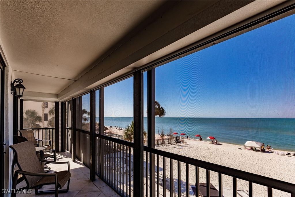9375 Gulf Shore Dr 302, Naples